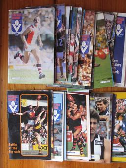 Fifty two (52) VFL Football Records 1980-82 from home / away games, good to