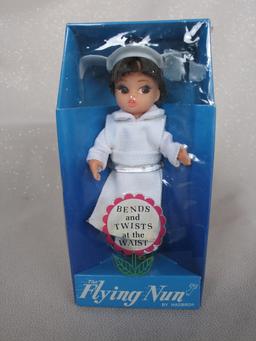 Rare sealed NRFB Hasbro "Flying Nun" 11.5cm doll 1968 from TV show with Sal