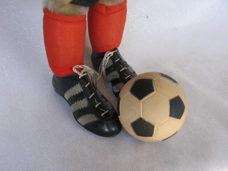 Mascot Schuco 'Bigo Bello Bundesliga' Soccer bear 1960s bear. All original