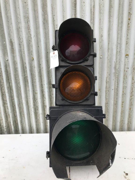 TRAFFIC LIGHT