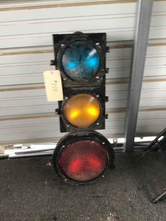 TRAFFIC LIGHT