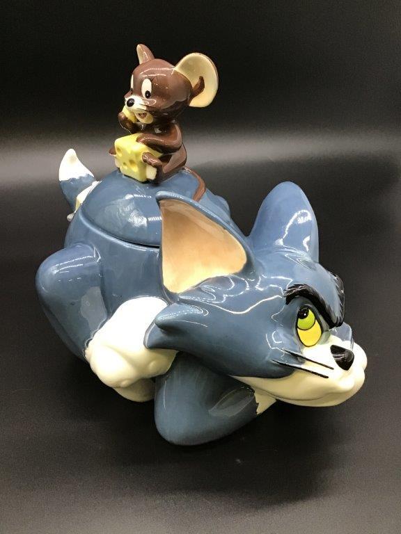 TOM & JERRY COOKIE JAR