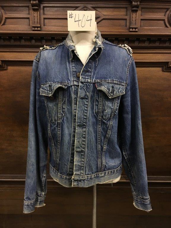 LEVI'S DENIM JACKET