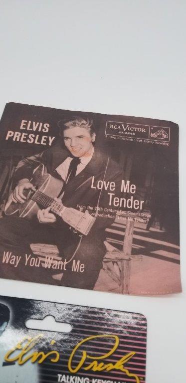 ELVIS PRESLEY COLLECTABLE LOT