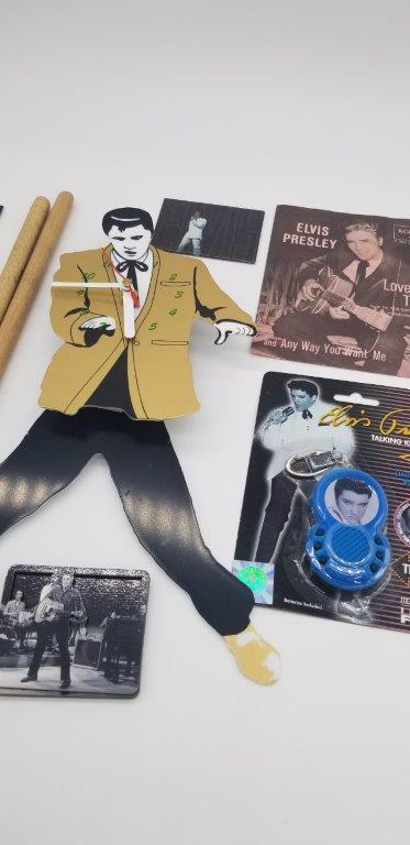 ELVIS PRESLEY COLLECTABLE LOT