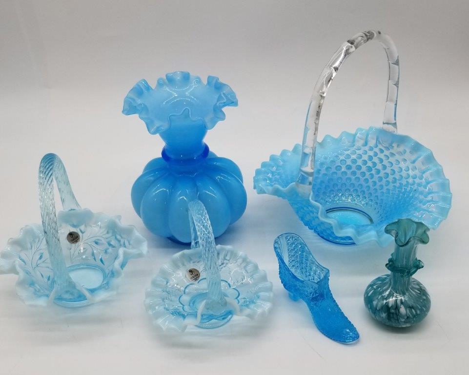 ANTIQUE BLUE COLLECTIBLE FENTON AUCTION LOT