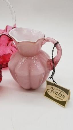 COLLECTIBLE VINTAGE FENTON AUCTION LOT