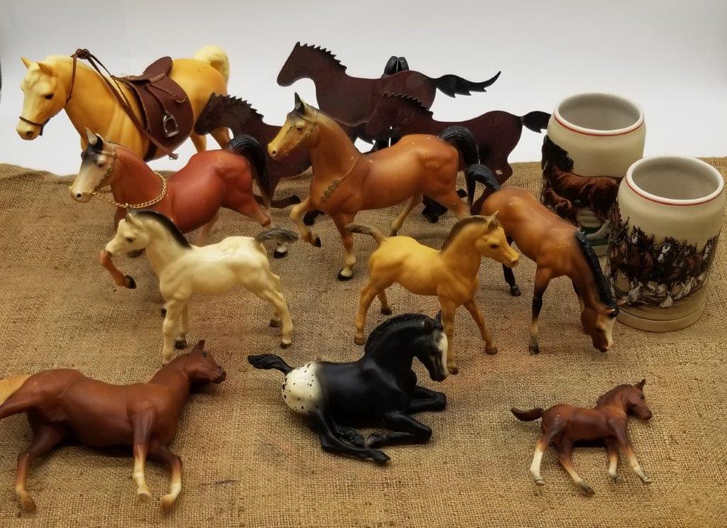 COLLECTIBLE DECORATIVE HORSE LOT