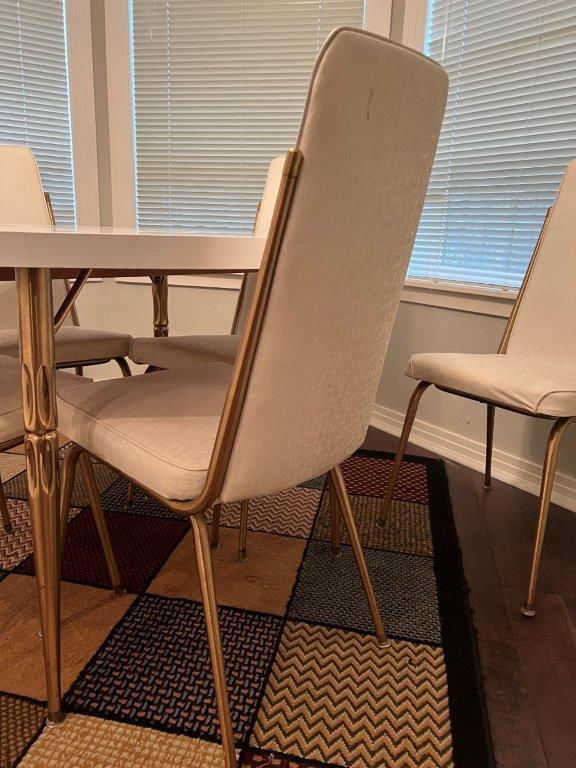 MID CENTURY DINER STYLE TABLE AND CHAIRS