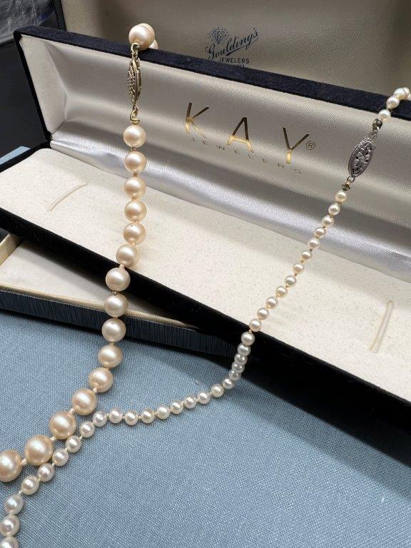 PEARL NECKLACE LOT