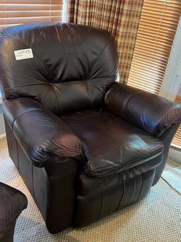 PAIR OF LA-Z-BOY RECLINERS