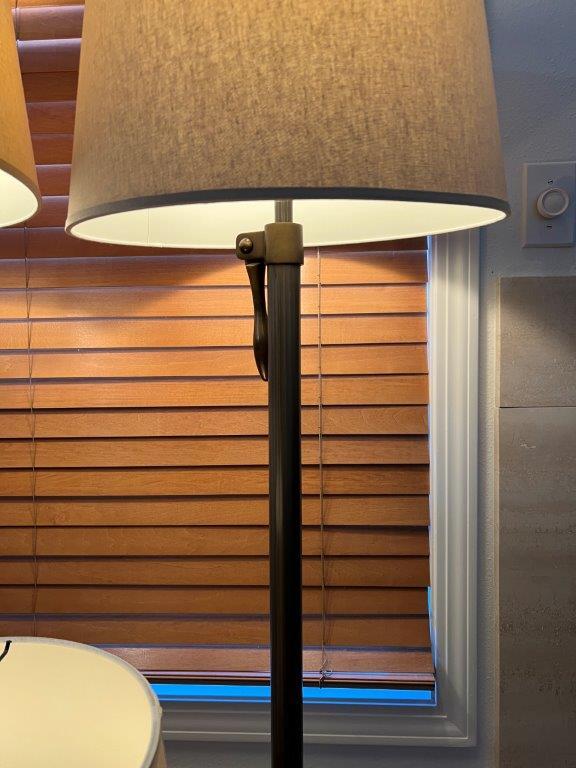 FLOOR AND TABLE LAMP LOT