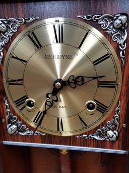 VINTAGE MERIDYNE PENDULUM CLOCK