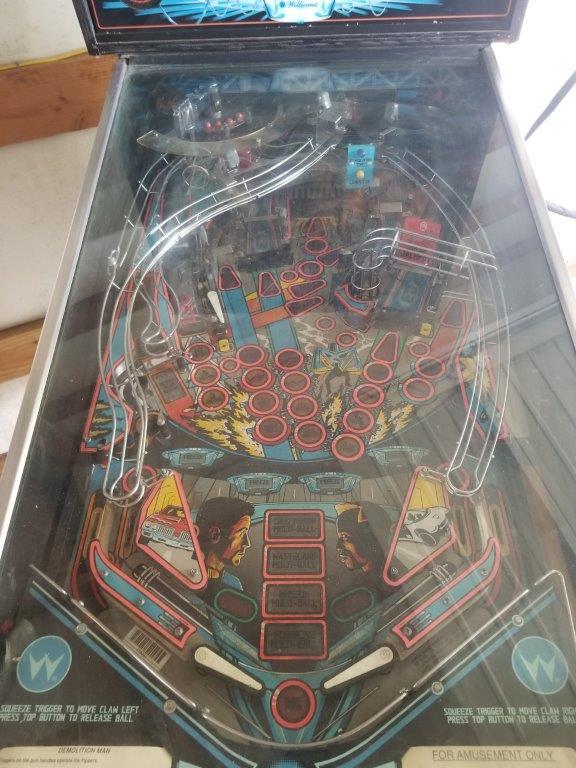 DEMOLITION MAN PINBALL MACHINE LOT