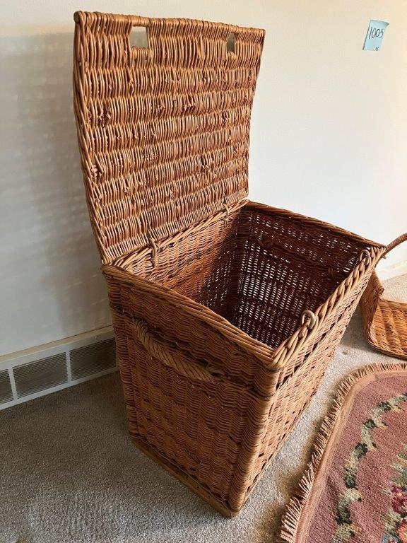 Wicker Hamper, Wicker Basket, Oval Rug