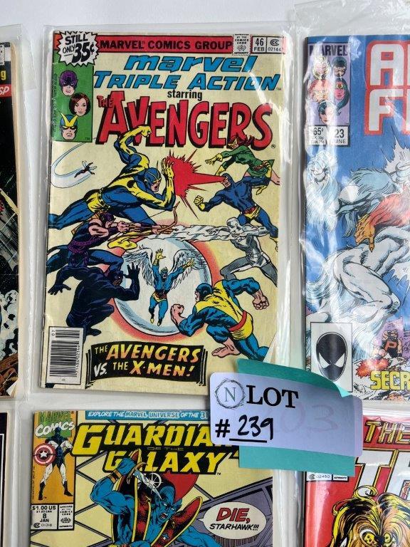 Pair Marvel Triple Action feat The Avengers,
