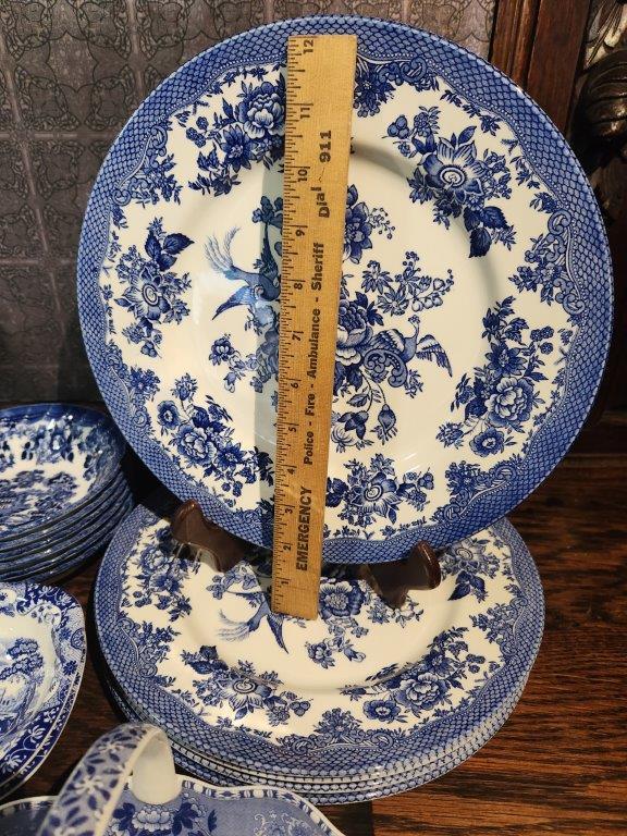 Spode "Italian Blue Room Collection" Plates