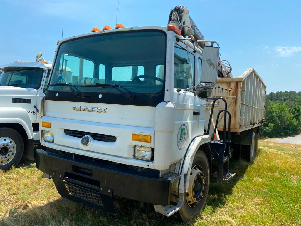 2000 BOOM TRUCK MACK VG6M118C4YB303975 Time & Hours