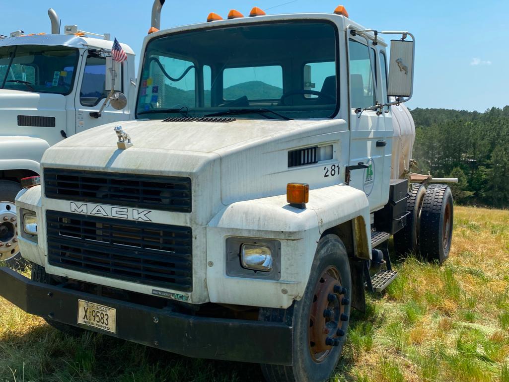 1999 WATER TRUCK MACK VG6BA07A1XB601089 Time & Hours