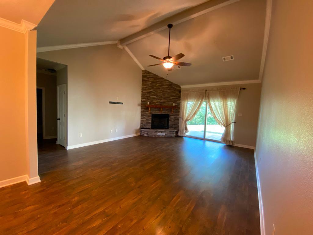Prime Location Forever Home - 883 HWY 290 July 23rd 9am