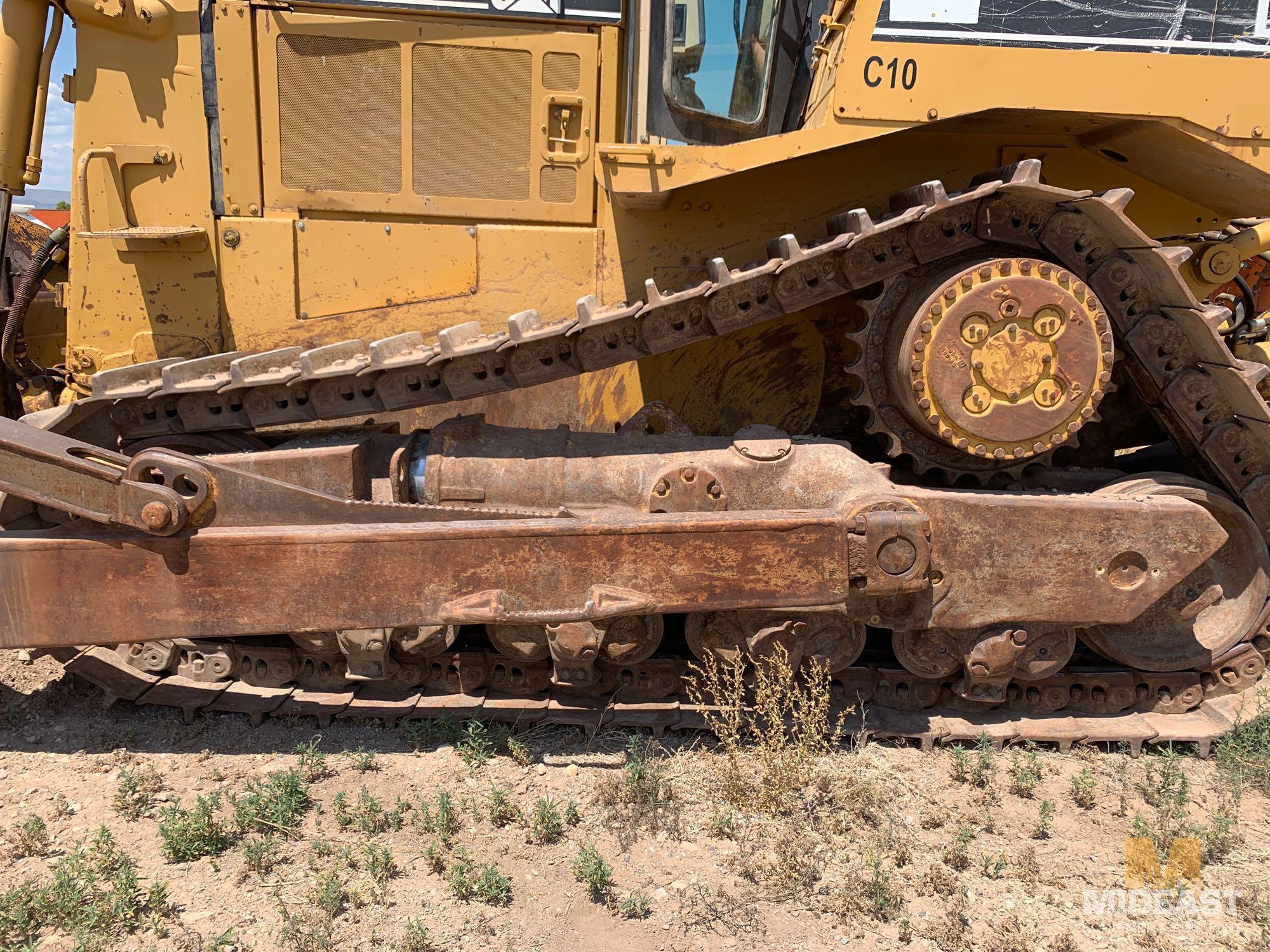 CAT D8R Dozer