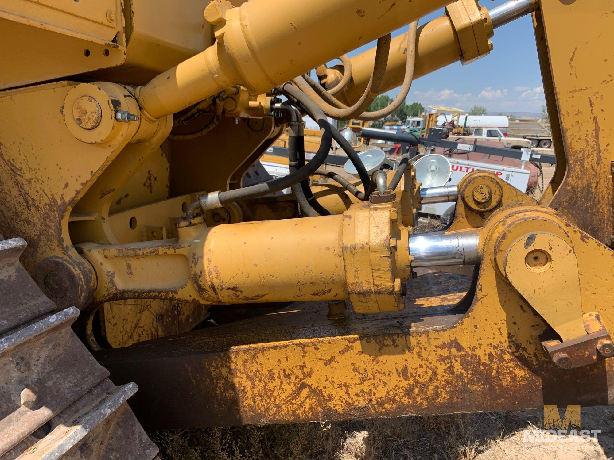 CAT D8R Dozer