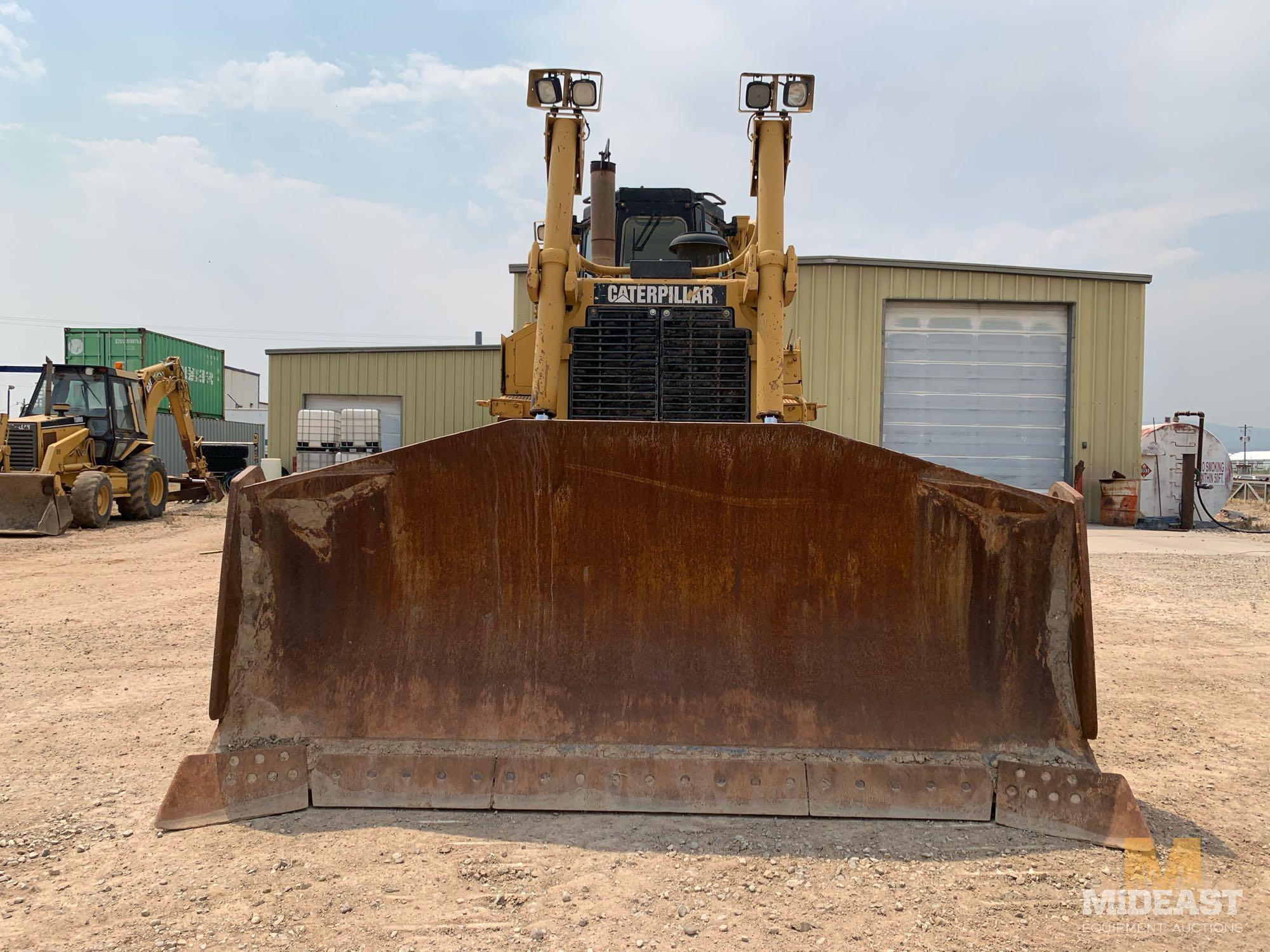 CAT D8R Dozer