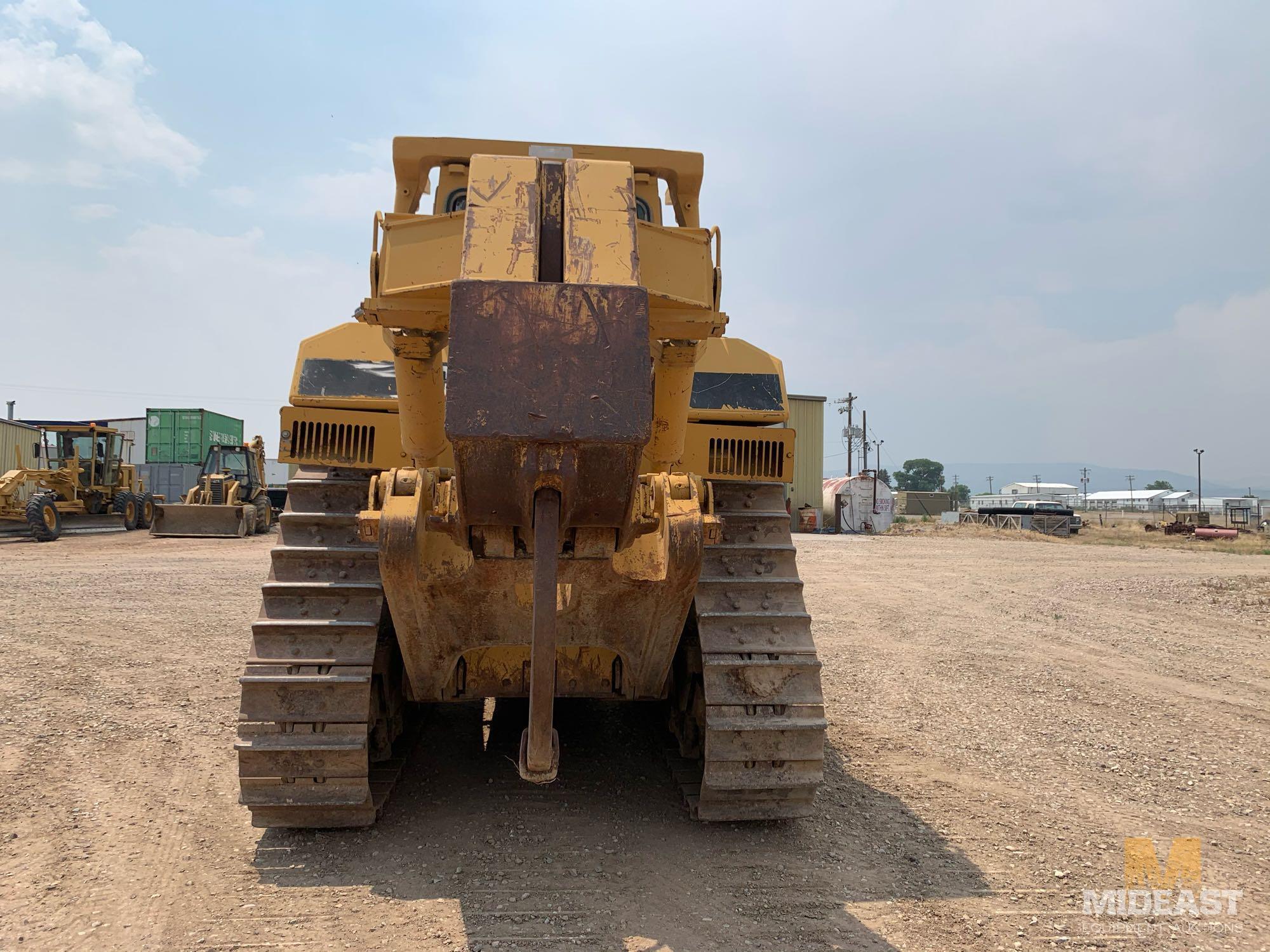 1990 CAT D8N Dozer with ripper