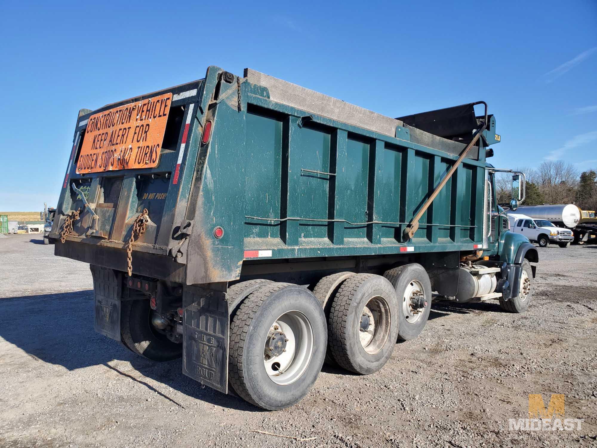 2006 Mack CV713 Granite Truck, VIN # 1M2AG11C26M032007