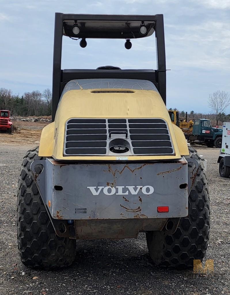 2011 Volvo SD116DX Vibratory Roller