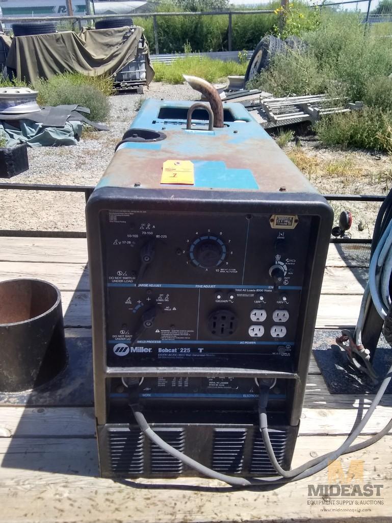 Miller Bobcat Model 225T 8500w Welder/Generator