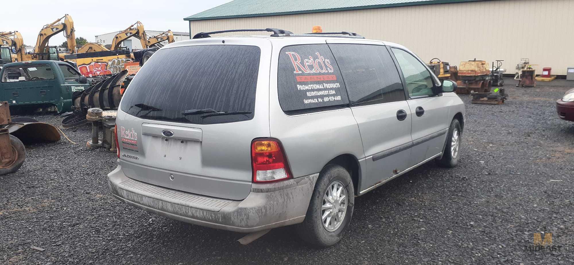 2001 Ford Windstar Van, VIN 2FMZA51471BB75330