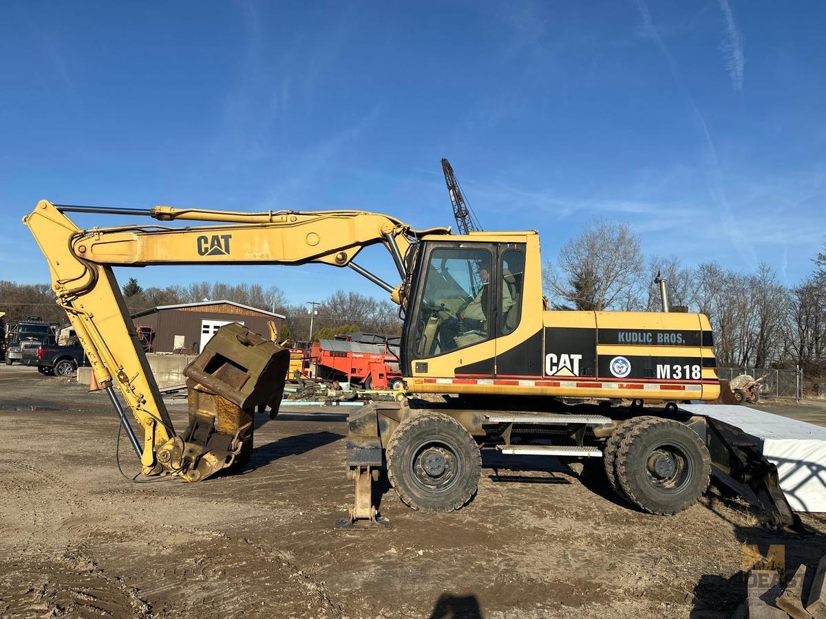 CAT M318 Wheeled Excavator