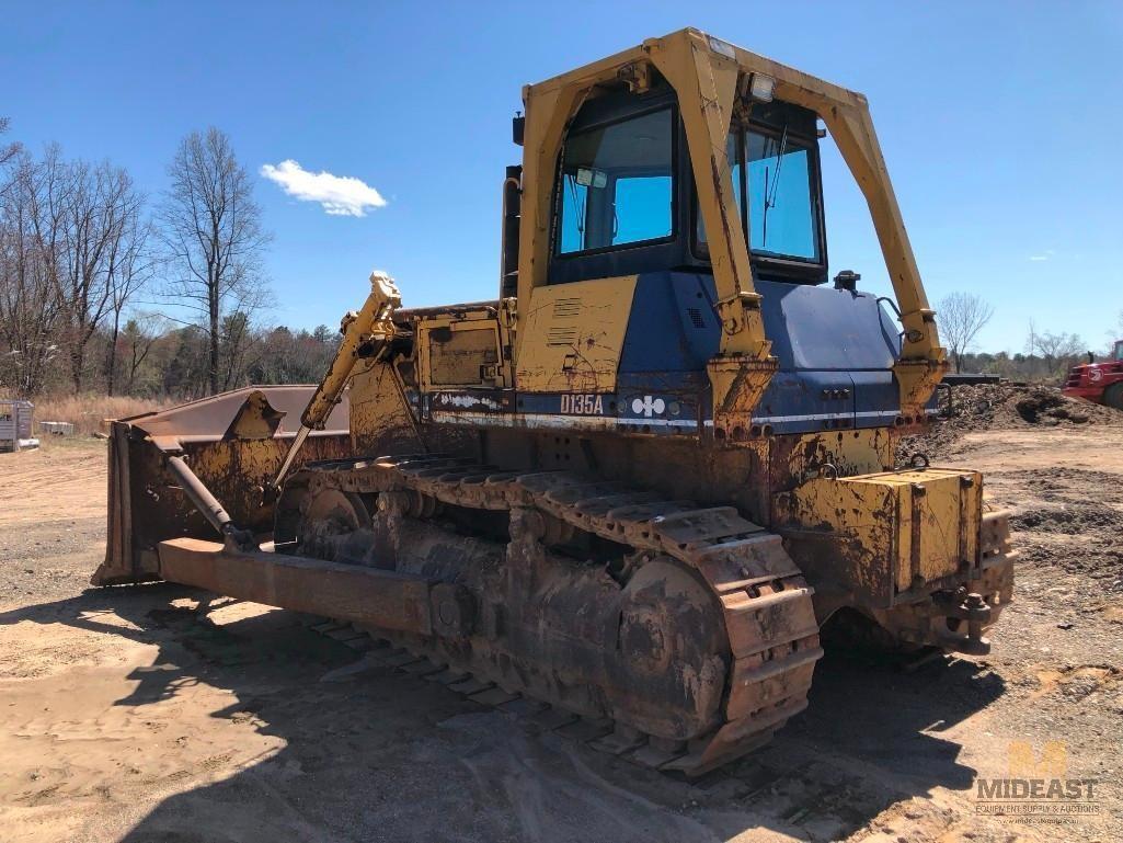 1989 Komatsu D135A Dozer