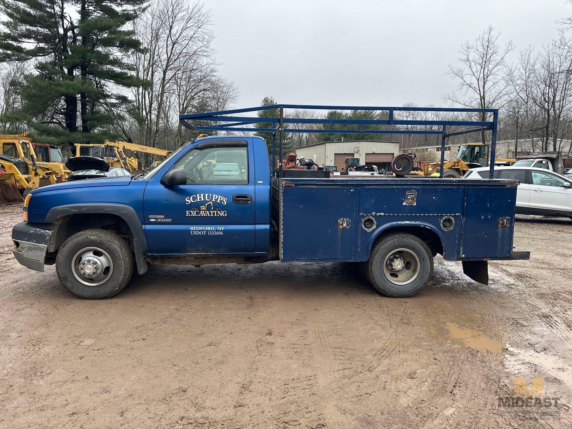 2003 Chevy Silverado 3500 utility truck