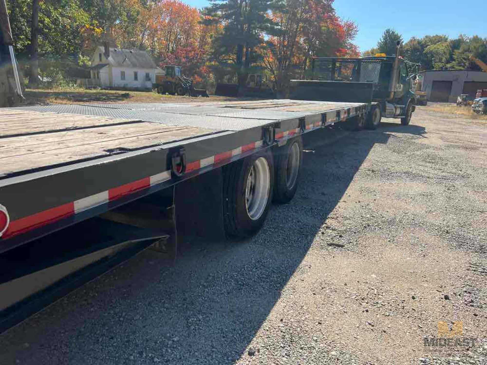 1986 Hyster Drop Deck Trailer