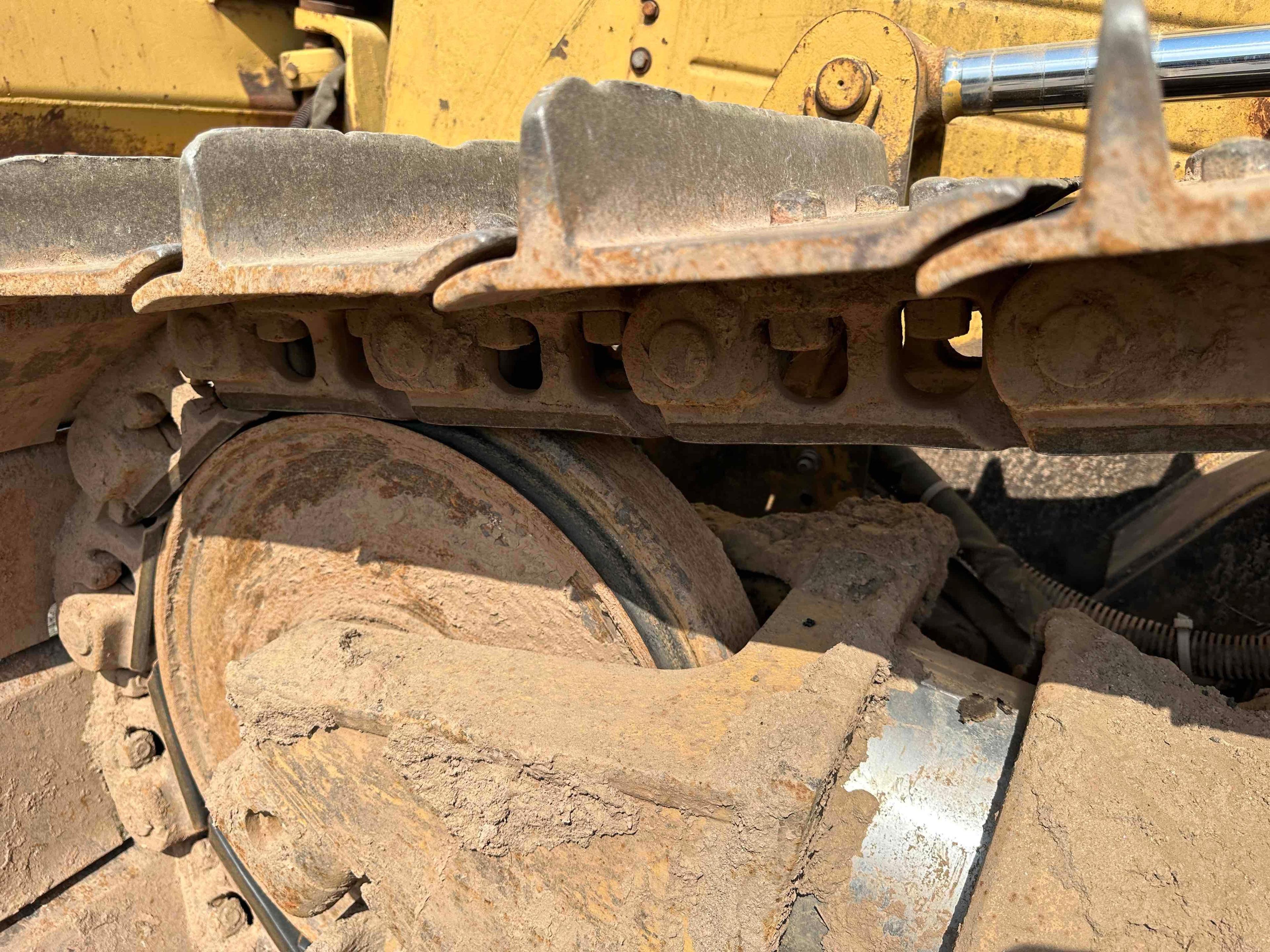 1986 CAT D4H II Dozer