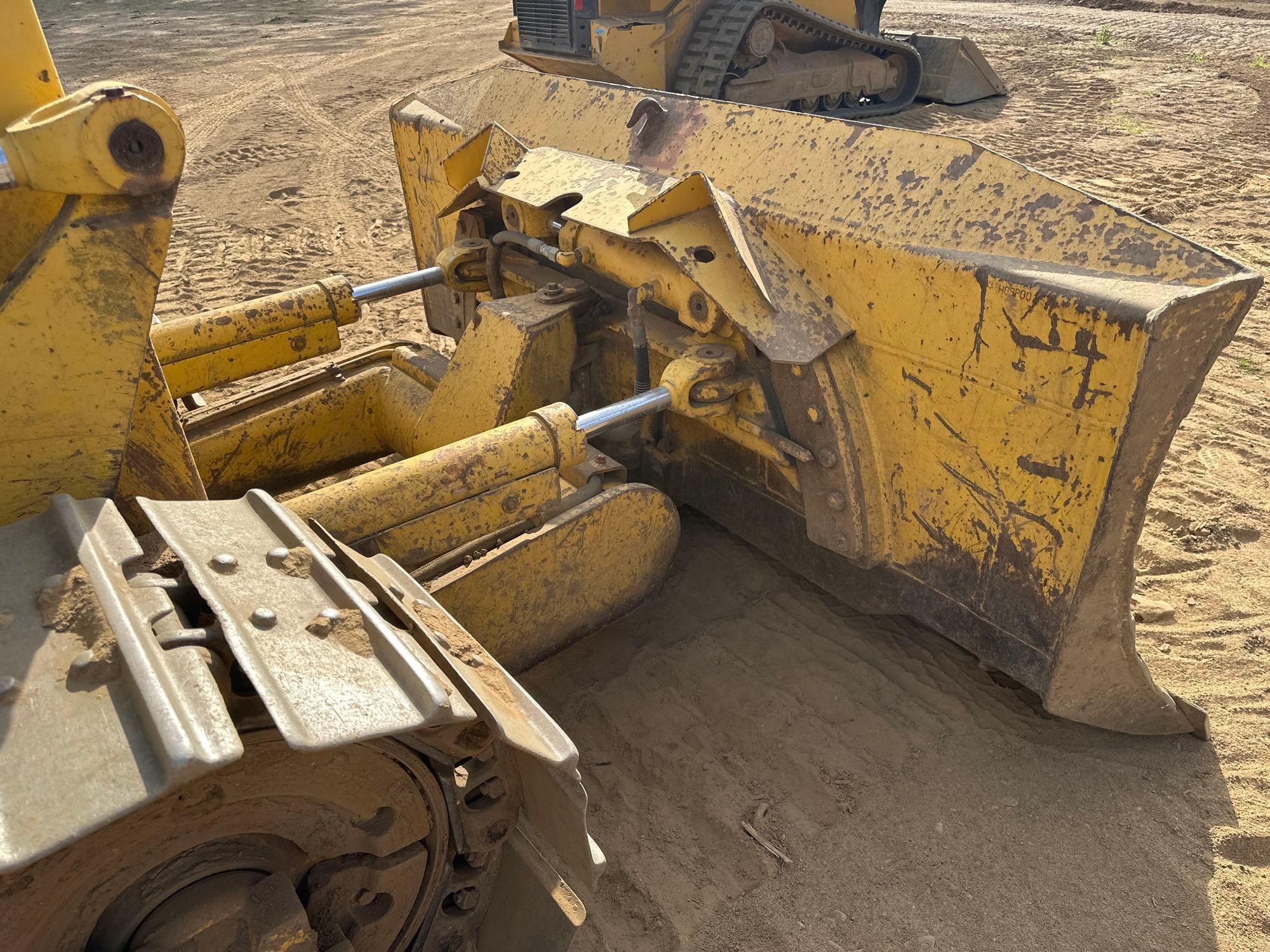 1999 Komatsu D38E-1 Dozer