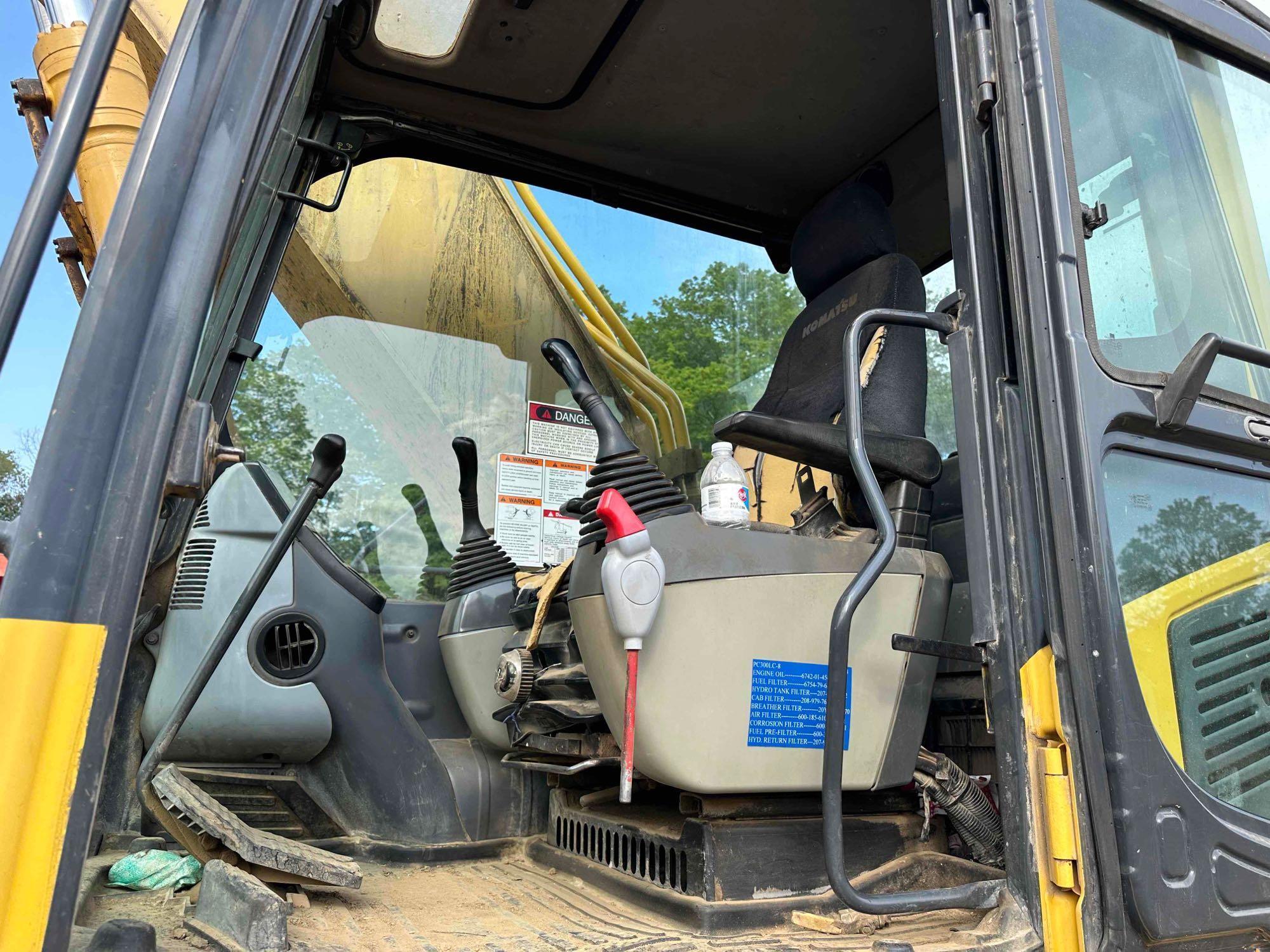 2008 Komatsu PC300 Excavator