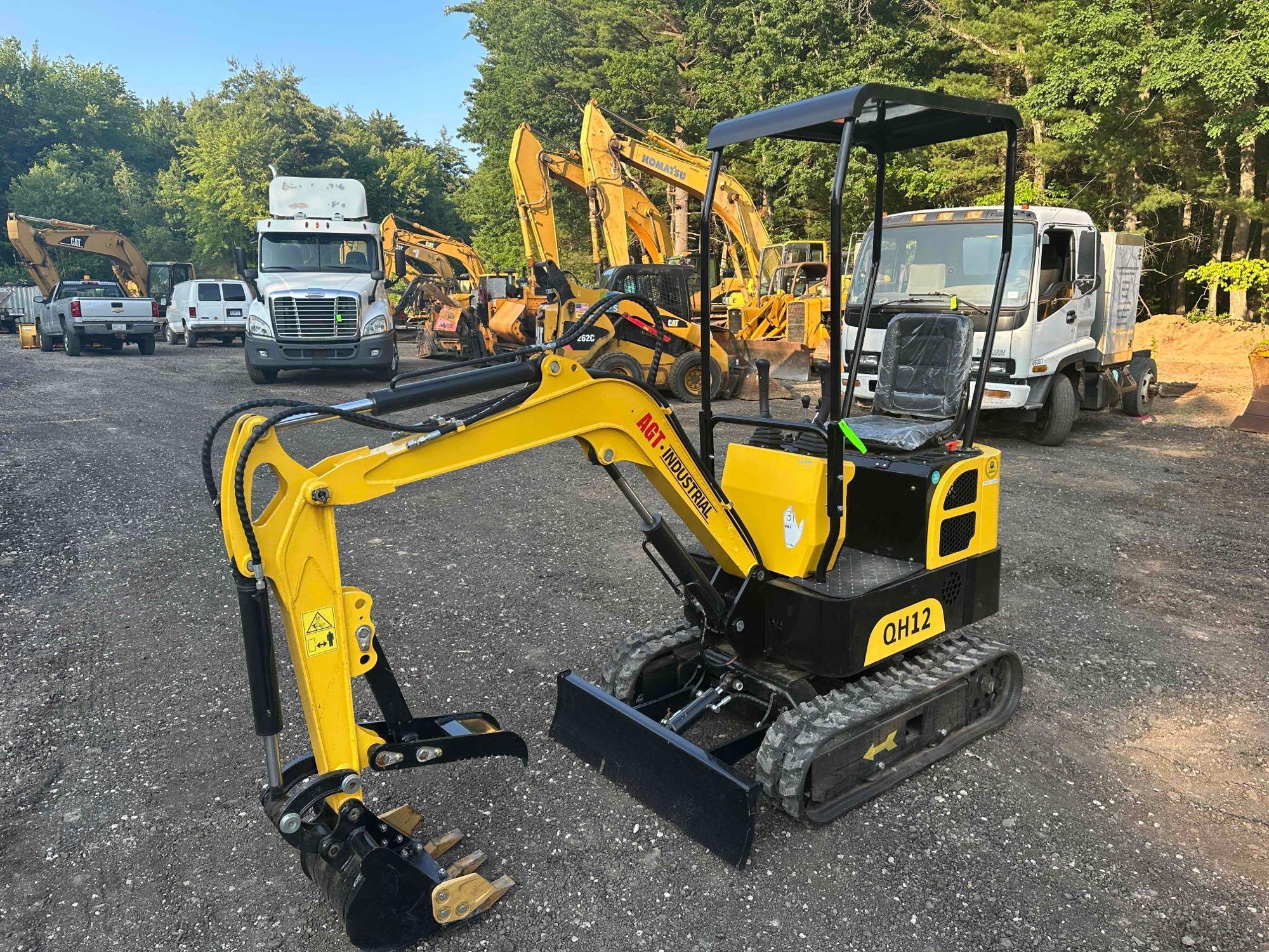 2023 AGT Mini Excavator (NEW)