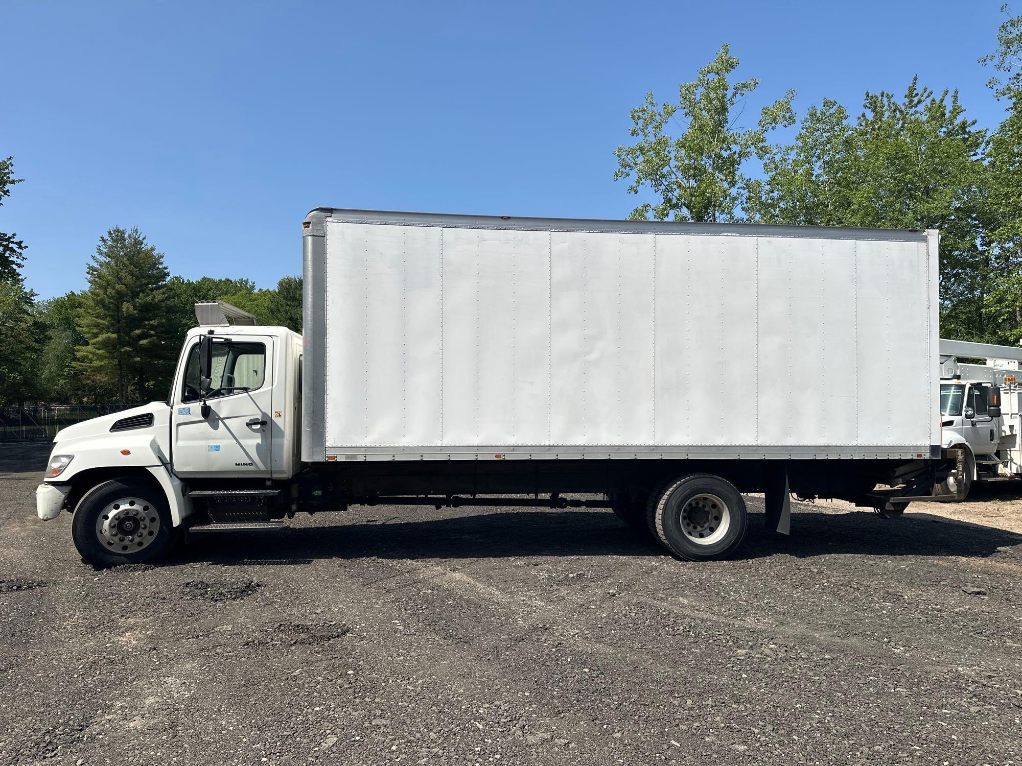 2007 Hino Box Truck