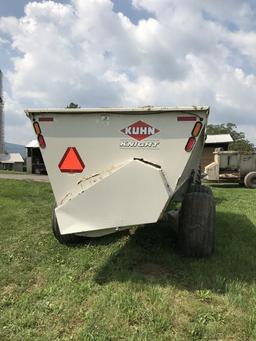 2014 Kuhn Knight Slinger 8132 Manure Spreader