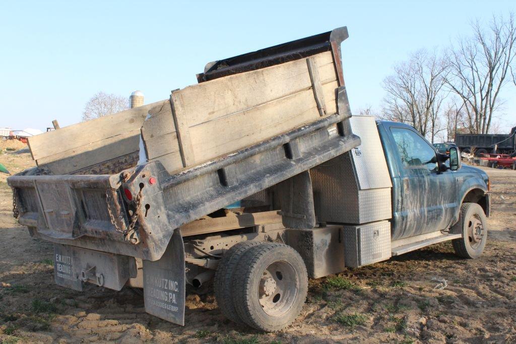 Ford Dump Truck