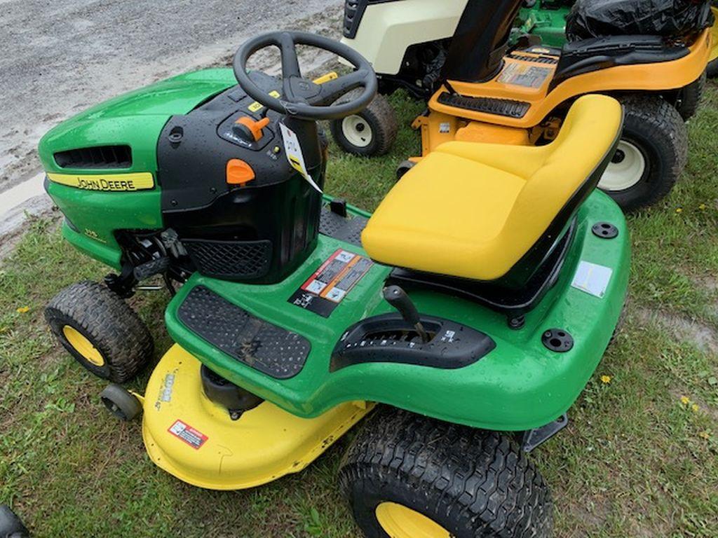 John Deere 115 automatic w/42” deck