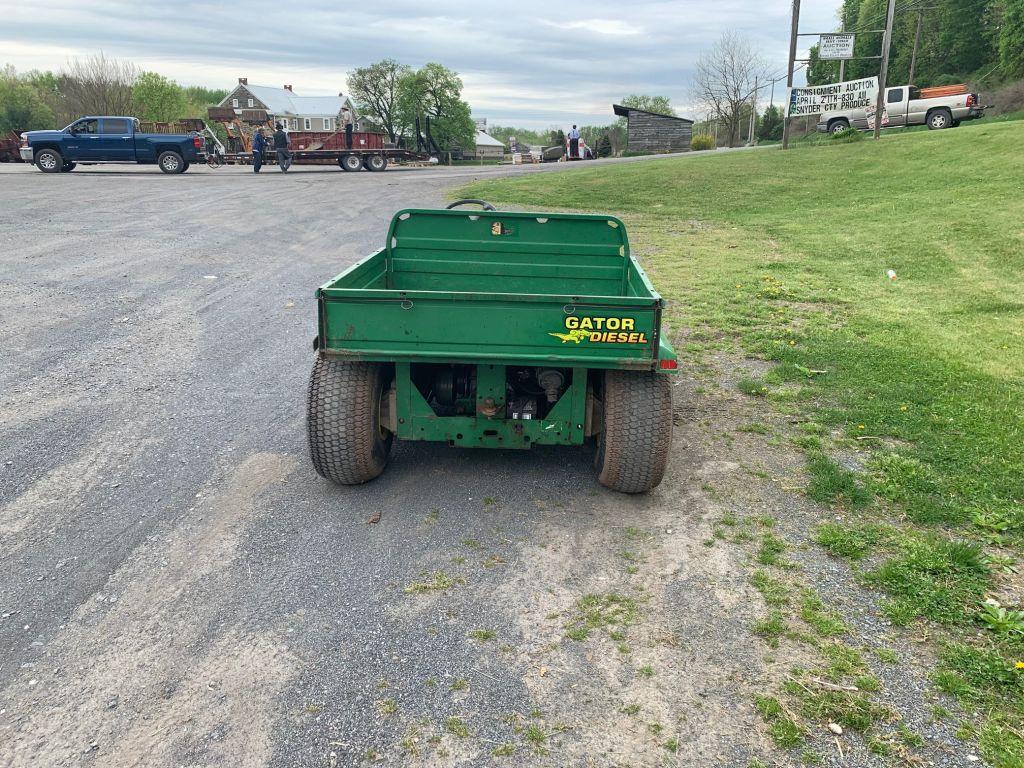 John Deere Gator 4 x 6 Diesel