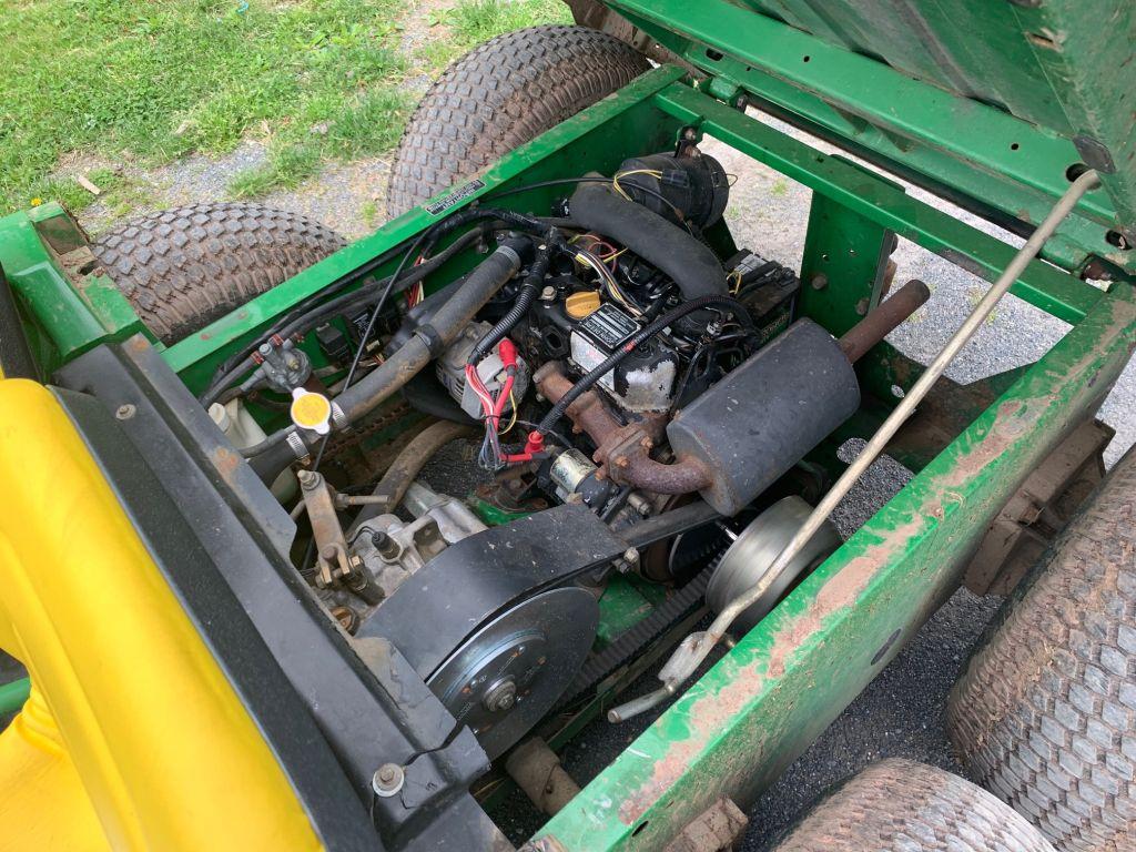 John Deere Gator 4 x 6 Diesel