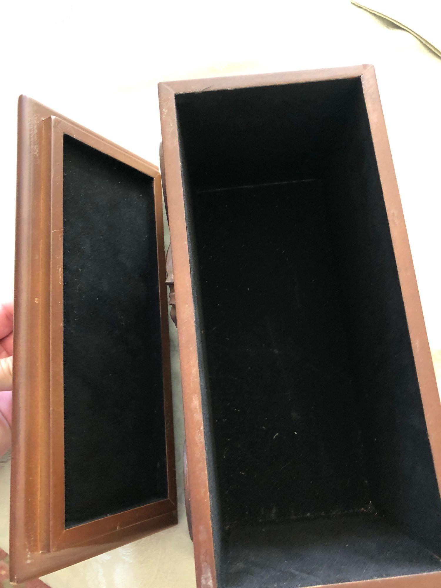 11" x 5" x 7" � Wooden Jewelry box