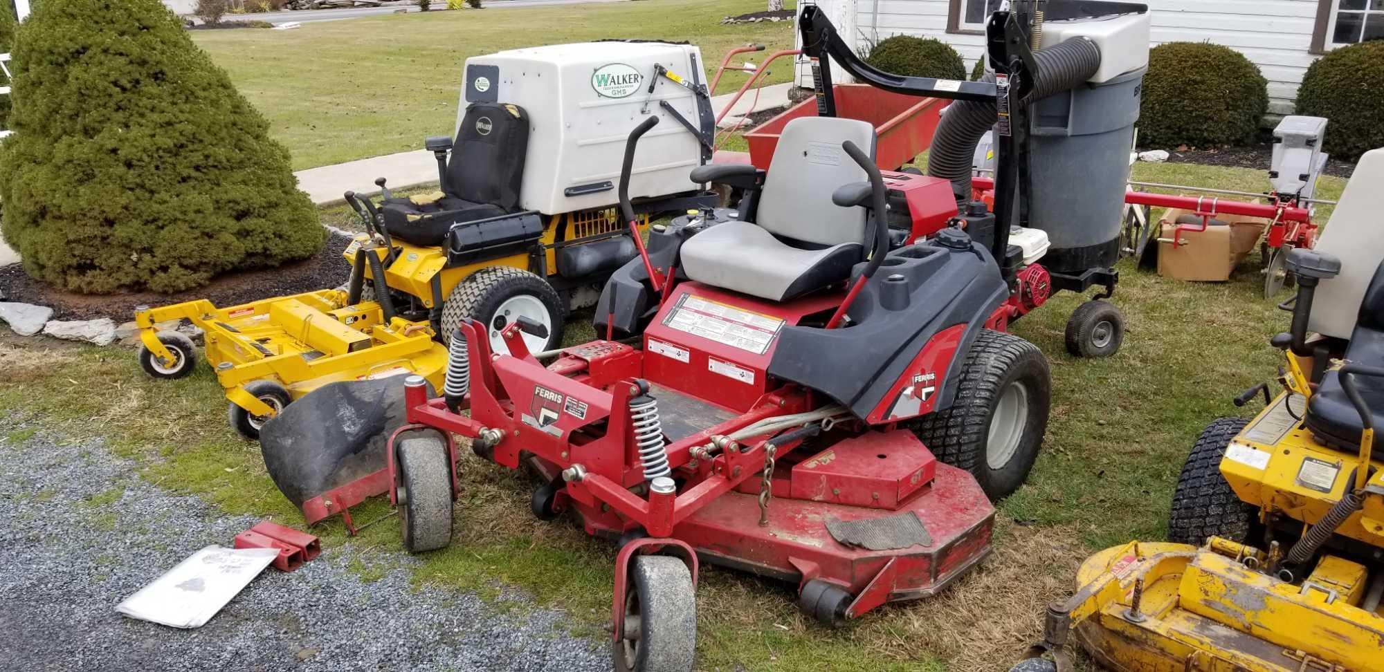 Ferris IS2000Z, zero turn mower, 61 in. deck , 26 hp. Kawasaki engine, w/ catcher, 1 owner machine