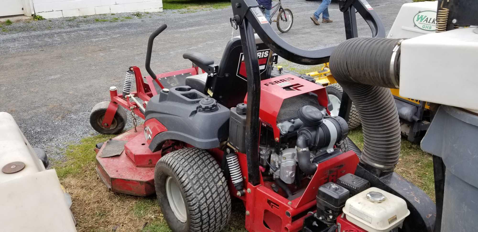 Ferris IS2000Z, zero turn mower, 61 in. deck , 26 hp. Kawasaki engine, w/ catcher, 1 owner machine