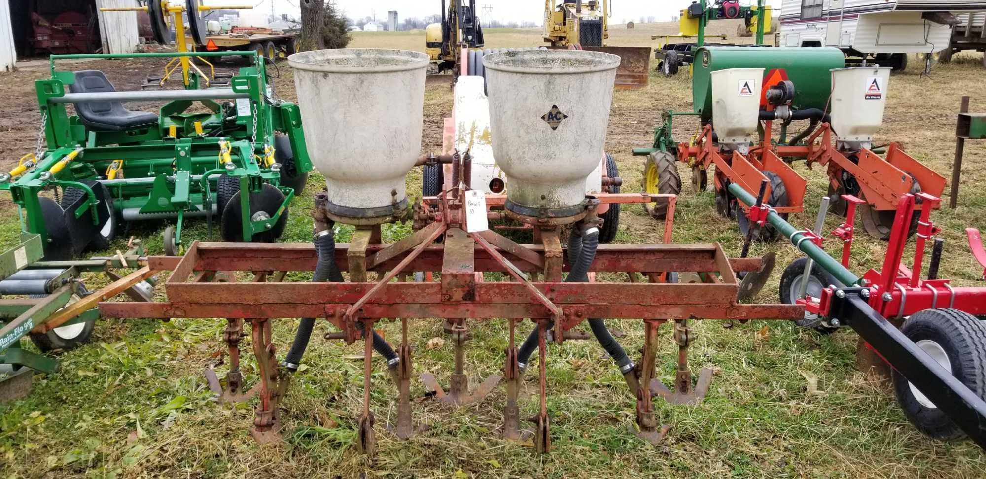 2 Row MF 3 Pt cultivator